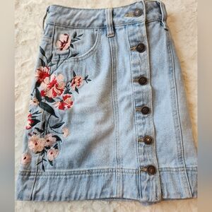 Pacsun embroidered skirt size 24/0